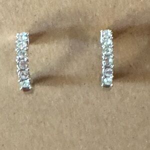 Crystal mini hoop earings